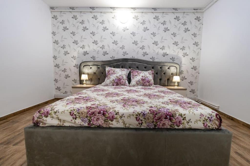 Luxury Radox Apartment Park 1 Bz Buzău Esterno foto