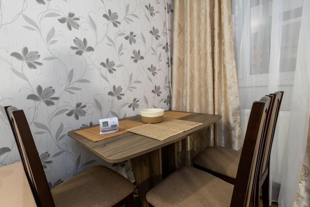 Luxury Radox Apartment Park 1 Bz Buzău Esterno foto